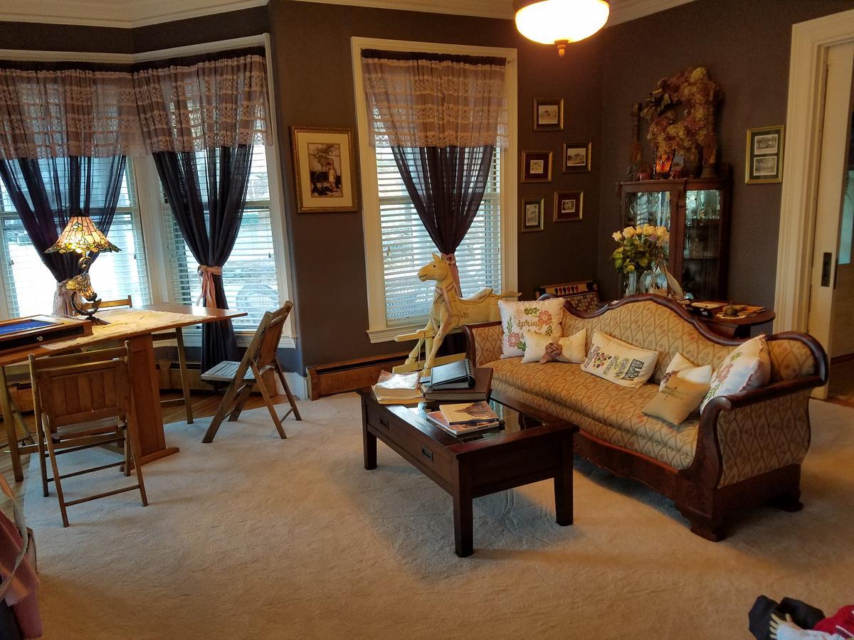 The Perkins House Bed & Breakfast Cornish Exterior photo